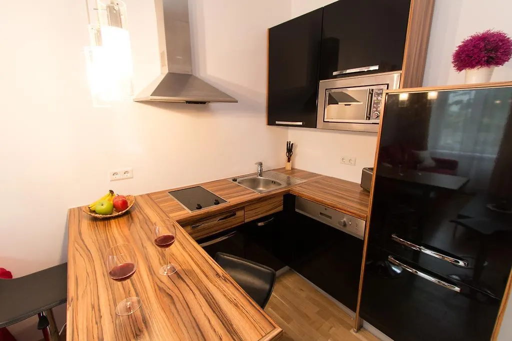 Checkvienna - Steingasse Apartment Vienna